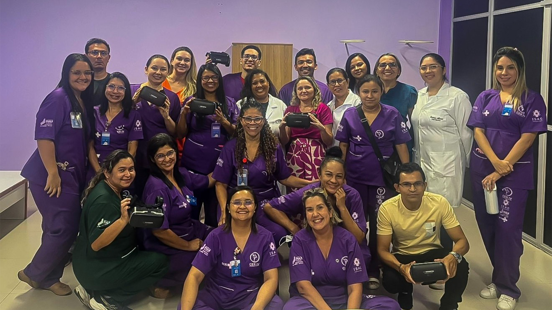 Durante a capacitação, os participantes experimentaram a tecnologia na prática e observaram como os recursos virtuais podem potencializar o desempenho funcional, ampliando resultados clínicos de forma humanizada e inovadora.